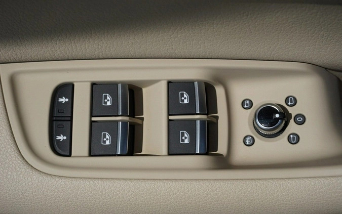 Audi Q7 cena 214900 przebieg: 83433, rok produkcji 2019 z Pruszków małe 781